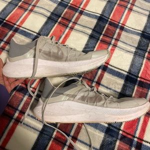 Grey/Silver Size 6 Nike Winflo